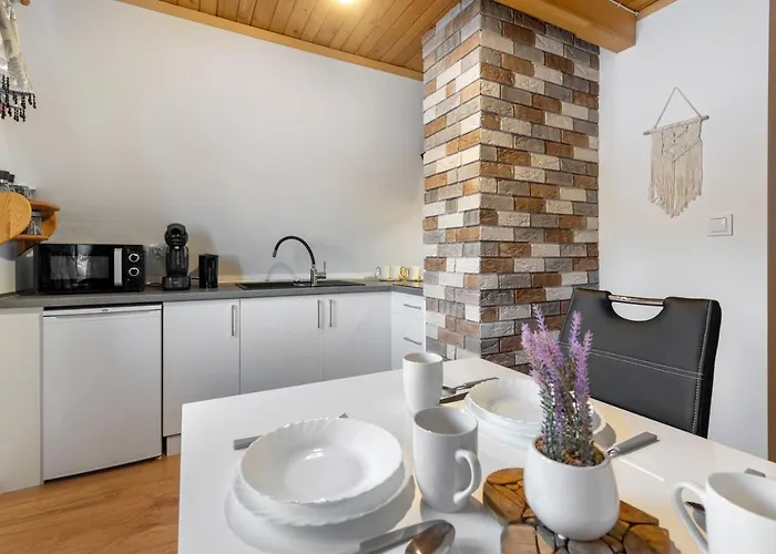 Kucówka Kwatera prywatna *